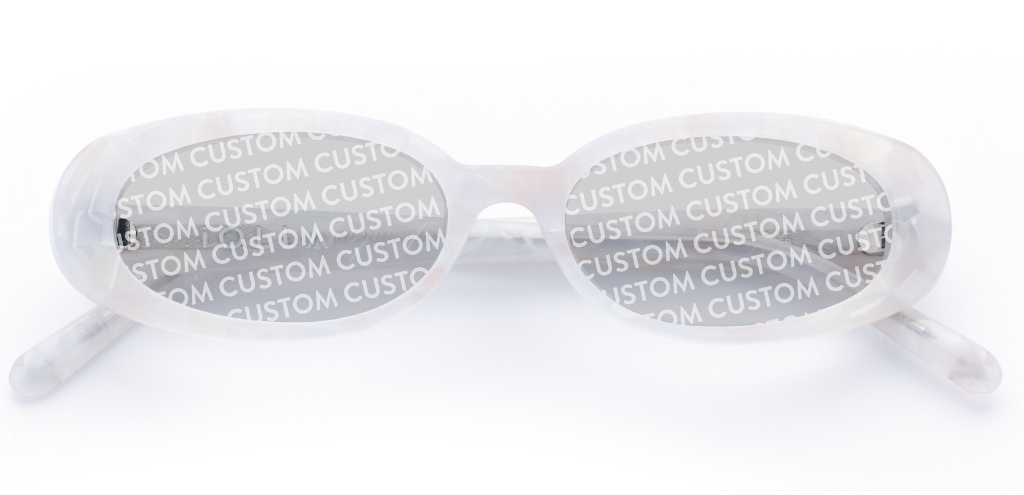 Cooper in Speckled Ivory – Fresh 90s-Inspired Sunglasses | IOLLA